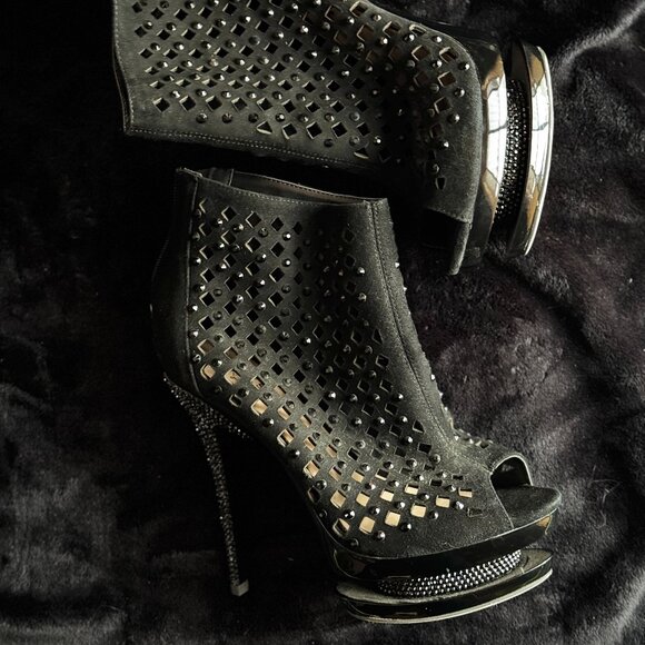 Pleaser Day & Night Fantasia Cut Rhinestone Booties Size 39 - Picture 2 of 7